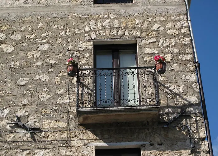 Casa Sarlo Hotel apartamentowy Petina