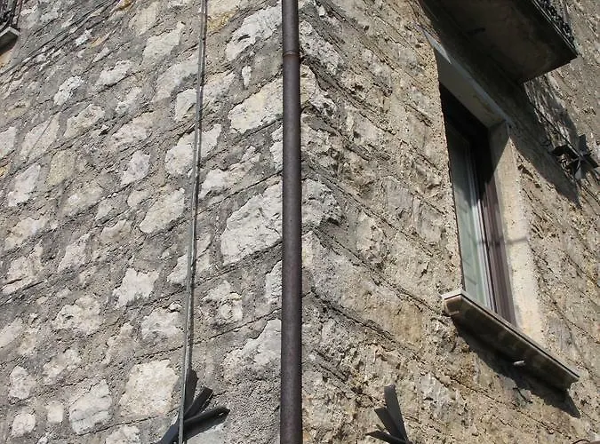 Casa Sarlo 3* Petina